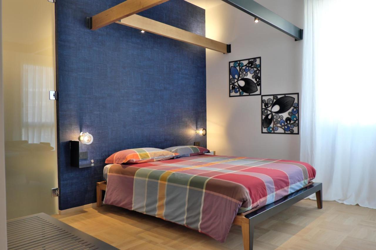 Invento Bnb Unconventional Maison Civitanova Marche Bagian luar foto